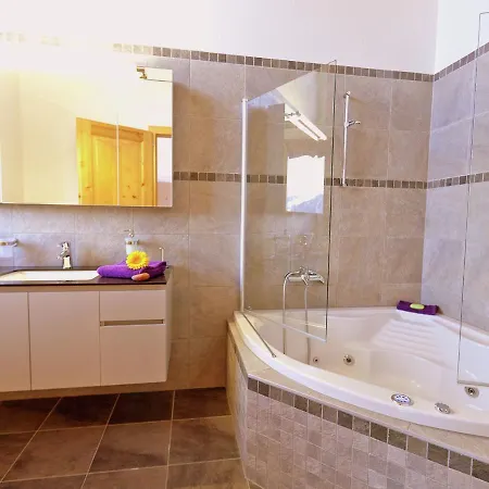 Luxury Panoramic In Thon-les Collons شاليه